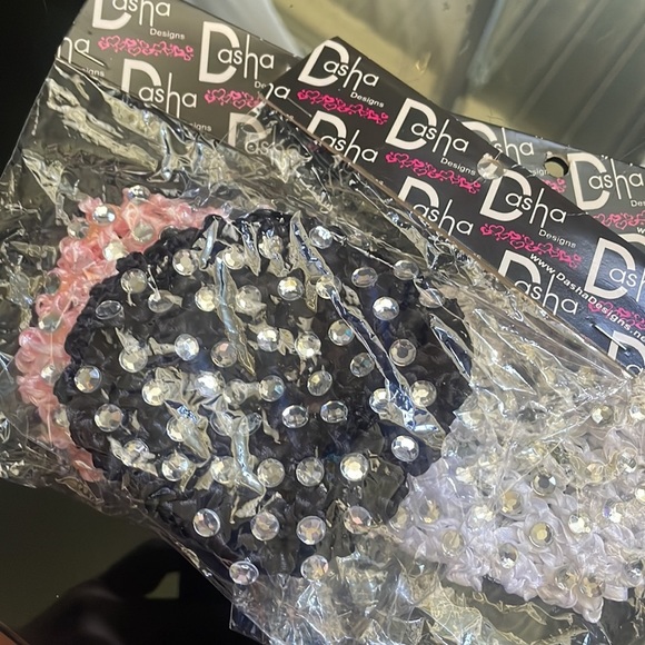 Dasha Designs - 3 pack Rhinestone (Crystal) crocheted bun covers - ballet dancer - Picture 14 of 14